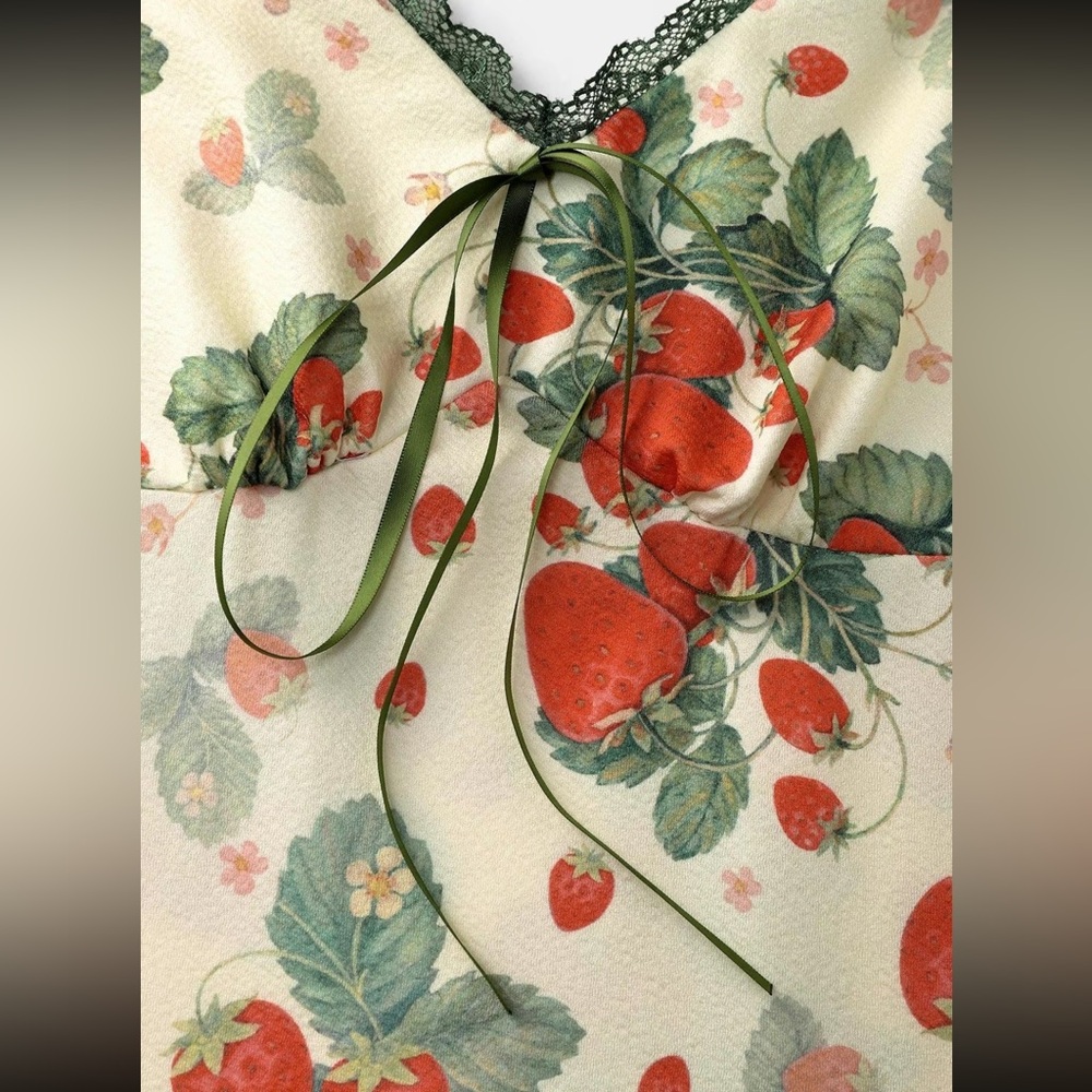 Strawberry Print Midi Dress Lace Trim Boutique New Various Size Available - Picture 6 of 7